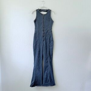 Women’s medium Wash Flare Denim Jumpsuit Size Small 70’s Retro Vintage